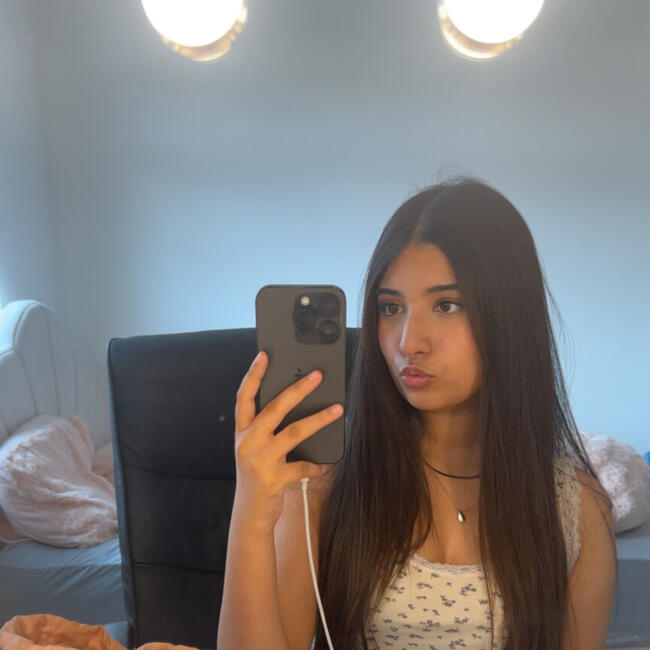 Babysitter in Leeds: Aniah