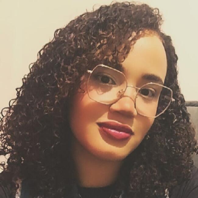 Babysitter in Porto Seguro: Laise