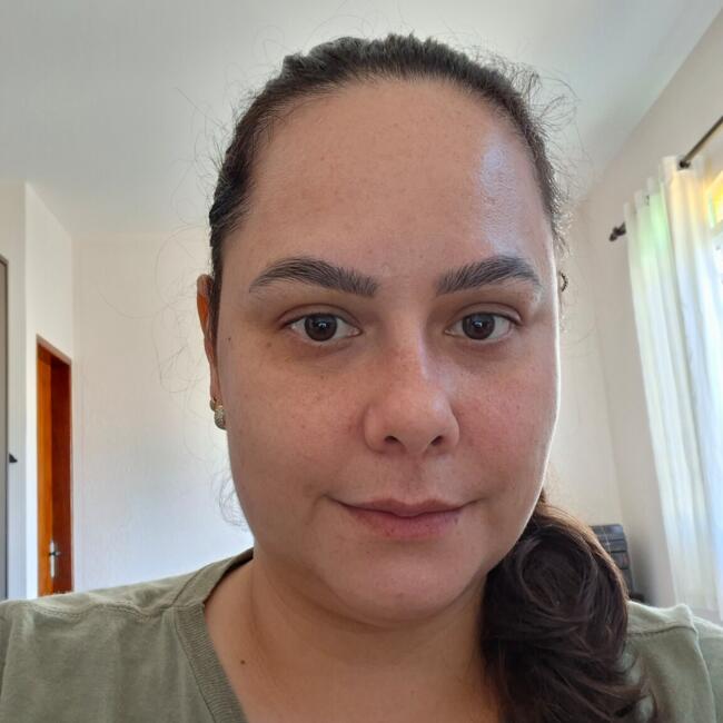 Babysitting job in Pouso Alegre: Patricia