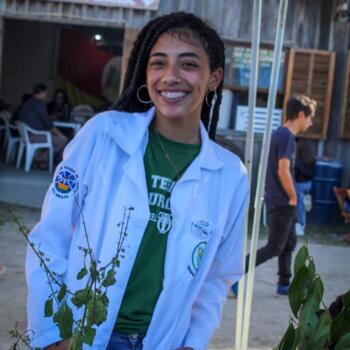 Babá em Pelotas: Luiza