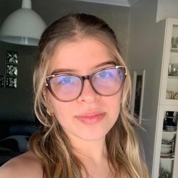 Babysitter in Trindade: Gabriela