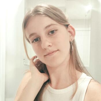 Babysitter in Rochefort-du-Gard: Lana