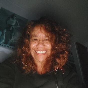 Babá em Gisborne: KARARAINA KUSH kush