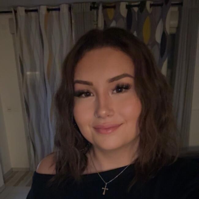 Babysitter in Annemasse: Leia