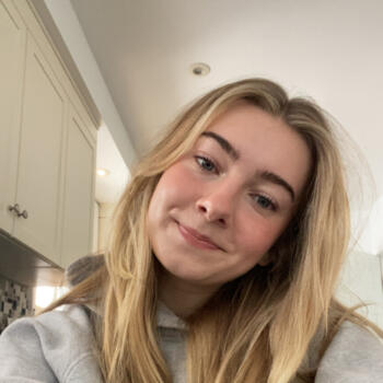 Baby-sitter in Sainte-Catharine: Grace