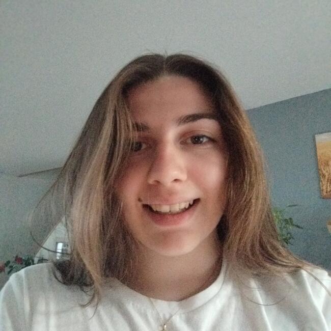 Babysitter in Reugny: Blandine