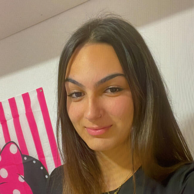 Canguro en Olesa de Montserrat: Yvonne