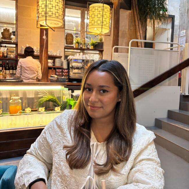 Babysitter in Joué-lès-Tours: Marie