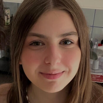 Babysitter in Bousse: Oceane