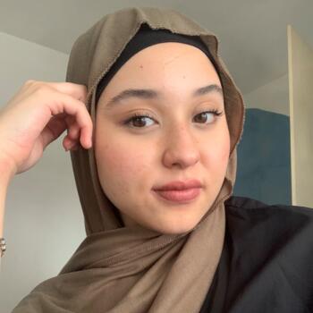 Babysitter Gardone Val Trompia: Yasmine