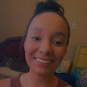 Babysitting job in Divinópolis: babysitting job Julia