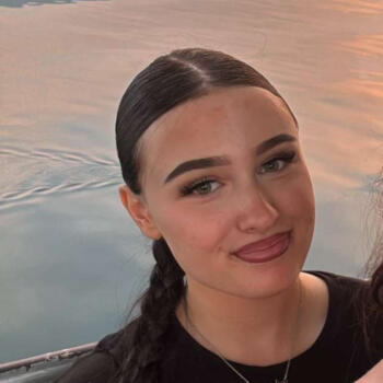 Babysitter in La Tour-de-Peilz: Kelia