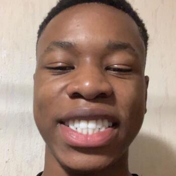 Babysitter in Vosselaar: Issah