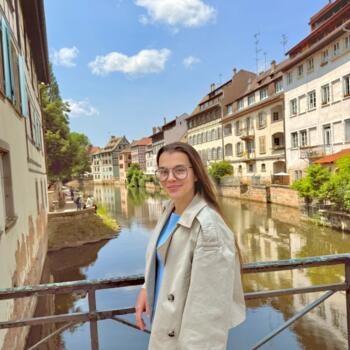 Babysitting job in Strasbourg: babysitting job Yuliia