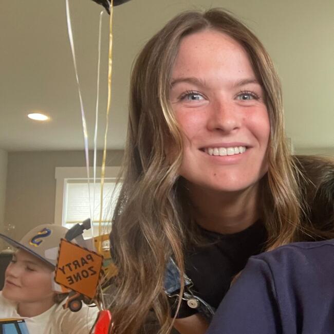 Babysitter in Puyallup: Grace