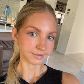 Babysitter in Brisbane: Phoenix