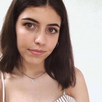 Babysitter Loures: Adriana