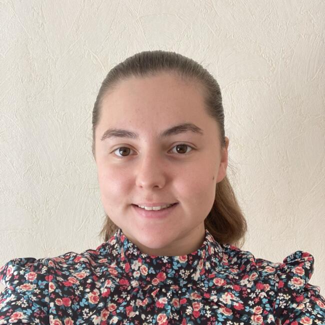 Babysitter in Cagnes-sur-Mer: Chloé