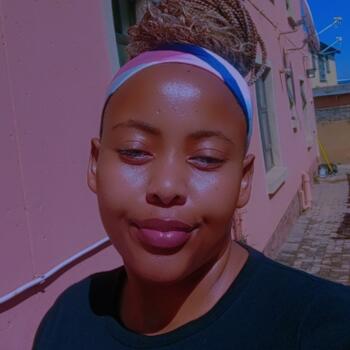 Babysitter Roodepoort: Pearl