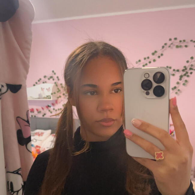 Babysitter in Cologne: Milena