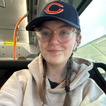 Babysitter in Melbourne: Gina