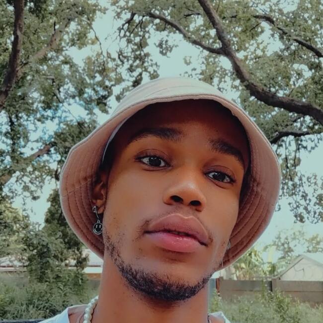 Babysitter in Krugersdorp: Hloni