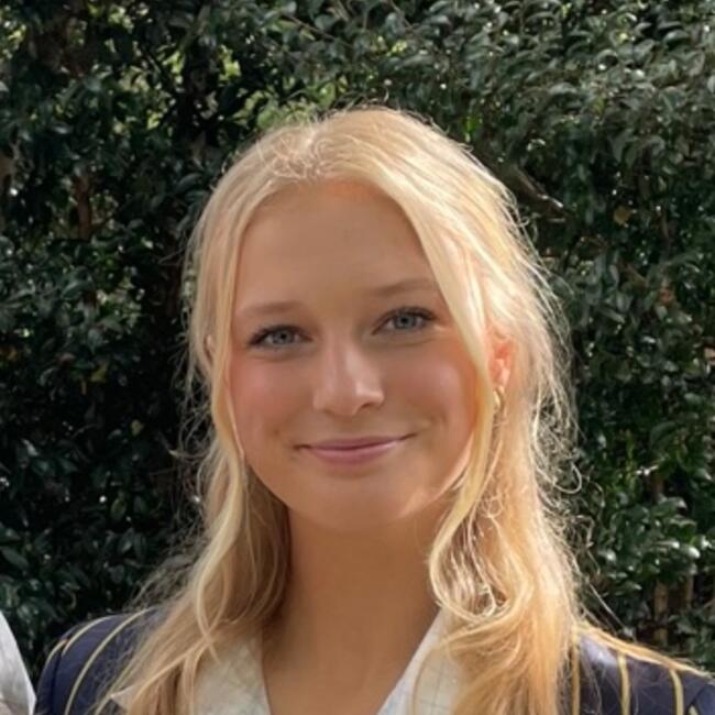 Babysitter in Sydney: Jade