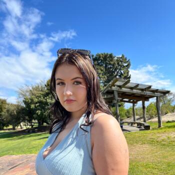 Babysitter in Nelson: Eden