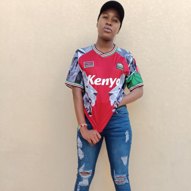 وظيفة جليسة أطفال في الريان: Tracy
