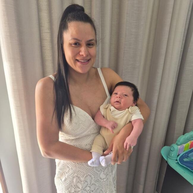 Emprego de babá em Cambé: Ana