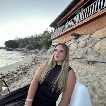 Baby-sitter Isle-d'Abeau: Camille
