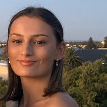 Babysitters in Melbourne: Lucia