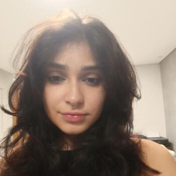 Babysitter in Guarulhos: Giulia