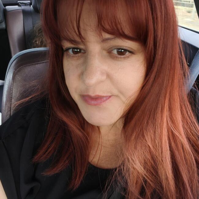 Babysitter in Torquay: Tracey