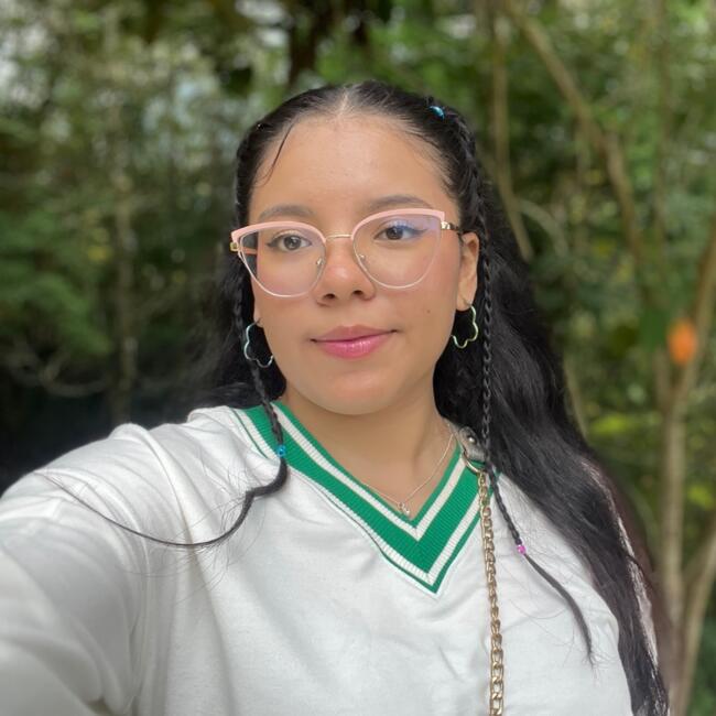 Babysitter in Santiago de Cali: Nicole