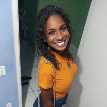 Babá em Duque de Caxias: Nicole