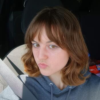 Babysitter in Lake Forest: Amber