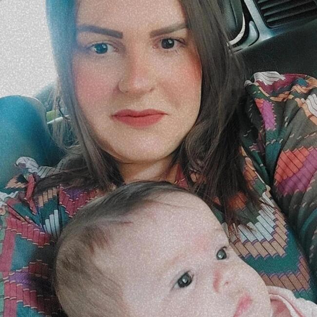 Emprego de babá em Vila Velha: Camila
