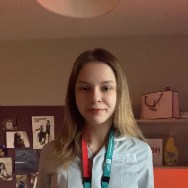 Babysitter in Nottingham: Lily-Anne
