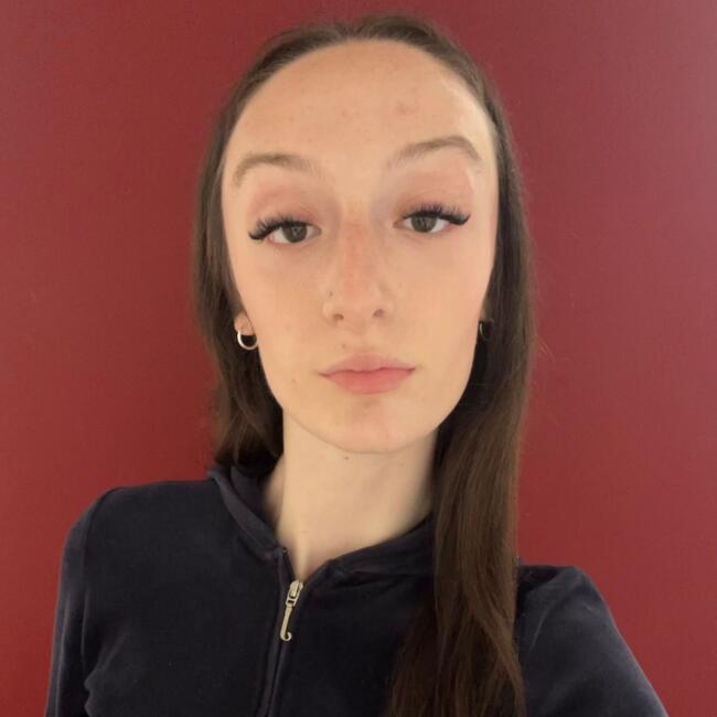 Babysitter in Ganshoren: Laura