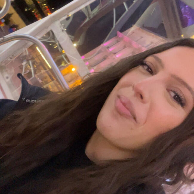 Babysitter in Bayonne: Sabrina