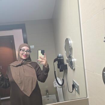 Childminder in Cergy: Asma