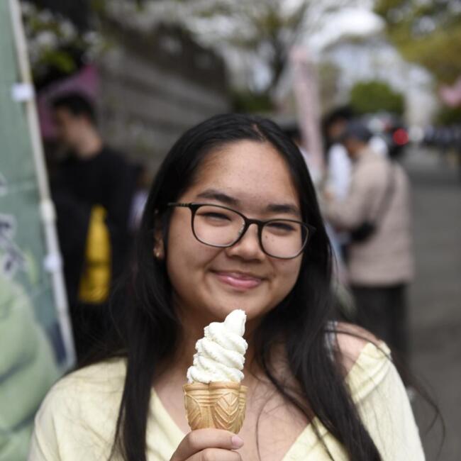 Babysitter in Discovery Bay: Mali