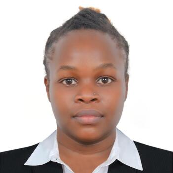 جليسة أطفال دبي: Beatrice