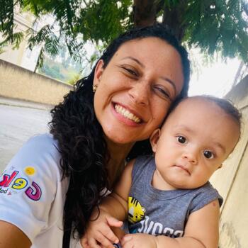 Babysitter Volta Redonda: Geovana