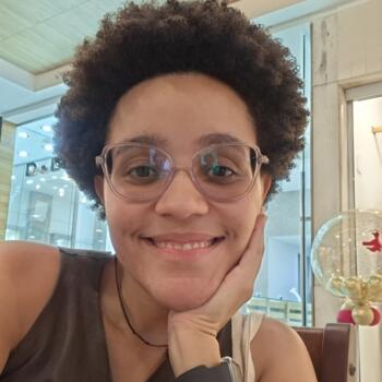 Babysitter in Niterói: Ana Carolina