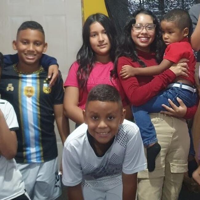 Niñera en Panamá: Charlize