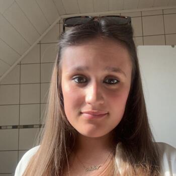 Babysitter Diepenbeek: Chloe