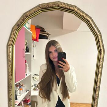 Babysitter in Belgrade: Elena