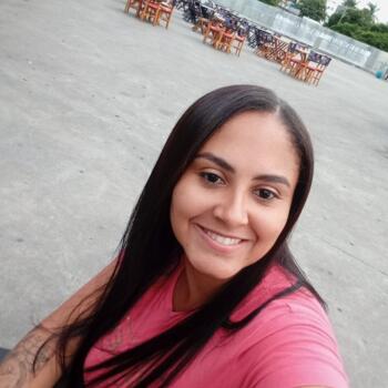 Babysitter in Belo Horizonte: Camila